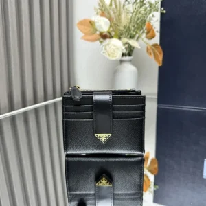 2025SS 今期新作人気の美ライン PRADA プラダ カードケース 商品画像 1