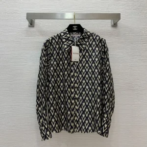 2025SS 長袖シャツ VALENTINO ヴァレンティノ 雑誌も街も人気アイテム 商品画像 1