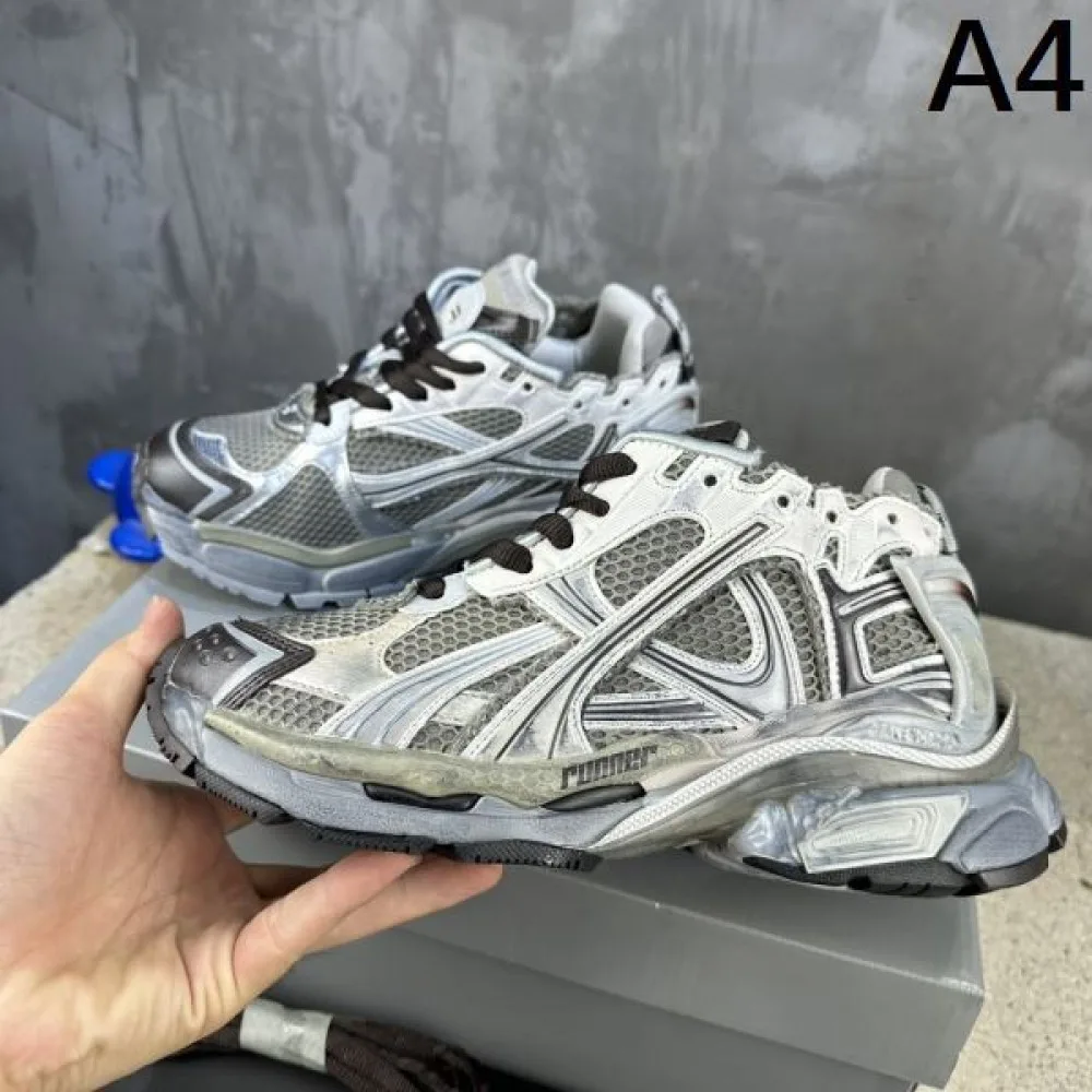 BALENCIAGA バレンシアガ 2025SS トレンド感抜群 メンズ用 スニーカー 商品画像 4