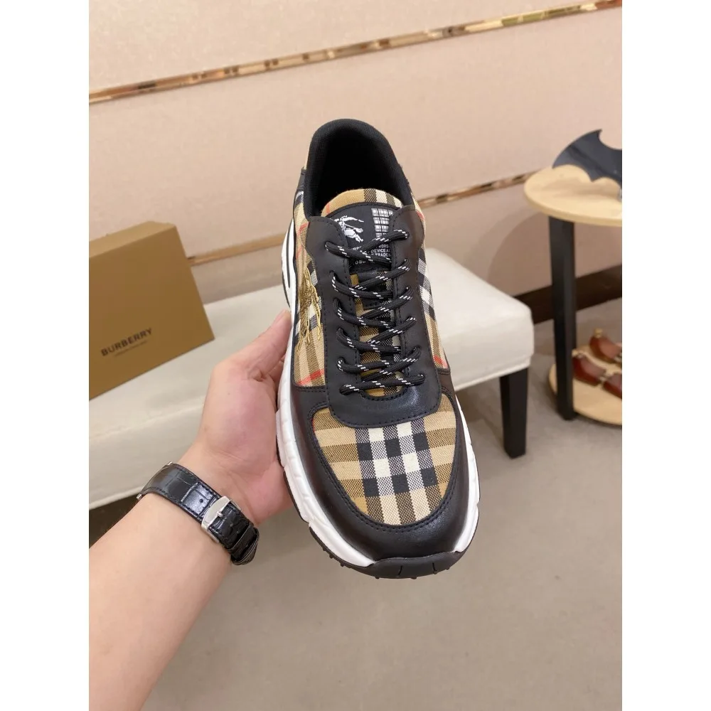2025SS スニーカー BURBERRY バーバリー 絶大な人気を誇る春夏の新作スニーカー 商品画像 6