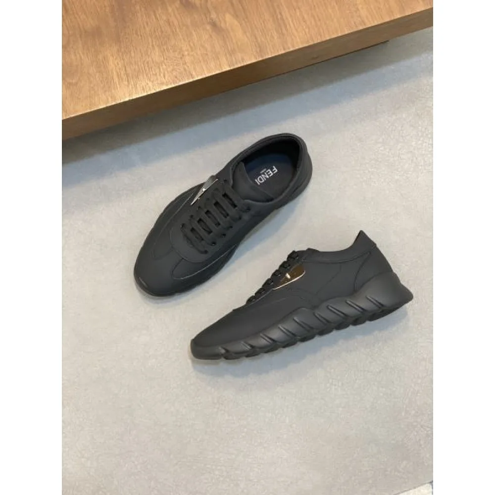 FENDI フェンデイ 2025SS おしゃれに着こなせる メンズ用 スニーカー 商品画像 5