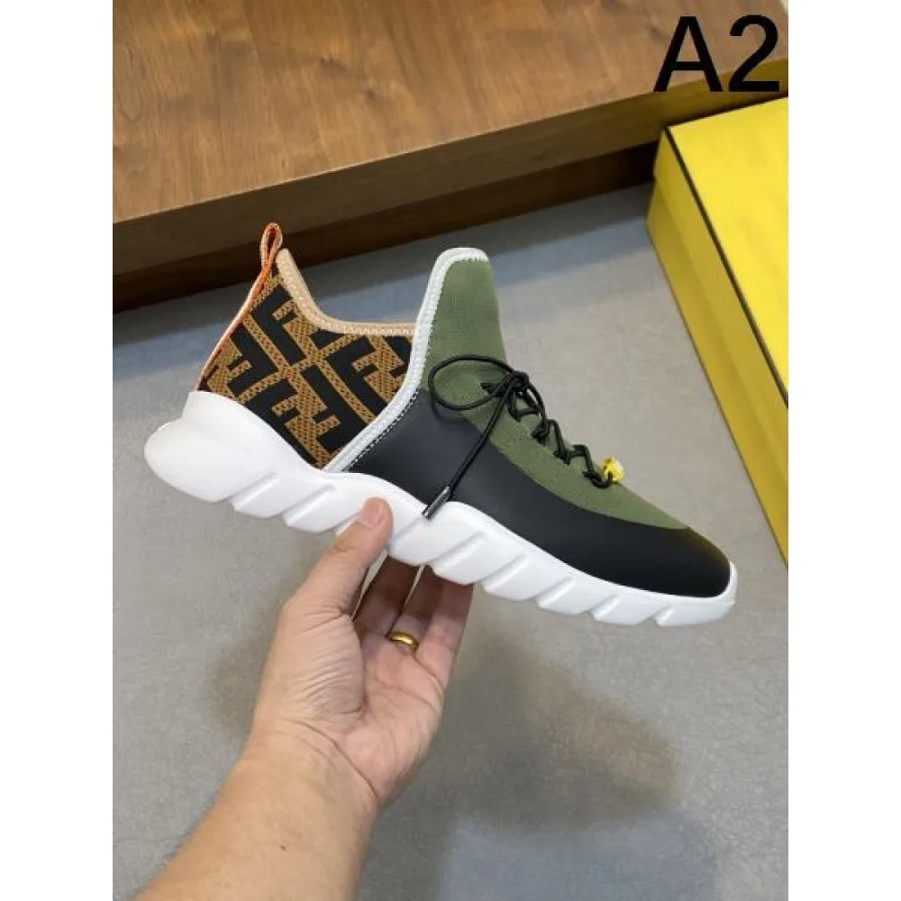 FENDI フェンデイ 2025SS 毎シーズン人気が高い メンズ用 スニーカー 商品画像 2