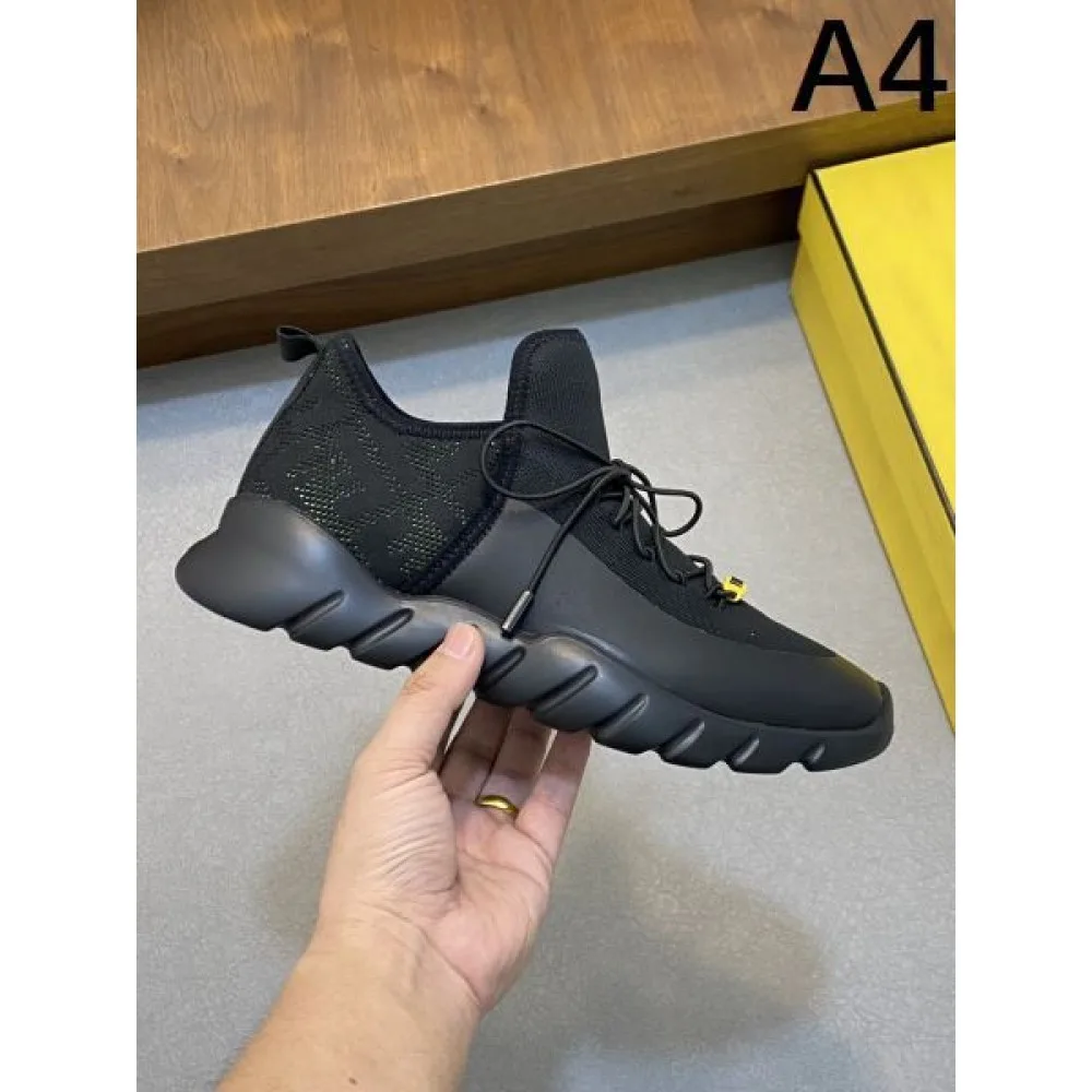 FENDI フェンデイ 2025SS 毎シーズン人気が高い メンズ用 スニーカー 商品画像 4