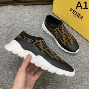 FENDI フェンデイ 2025SS 春夏新作奇跡の再入荷 メンズ用 スニーカー 商品画像 1
