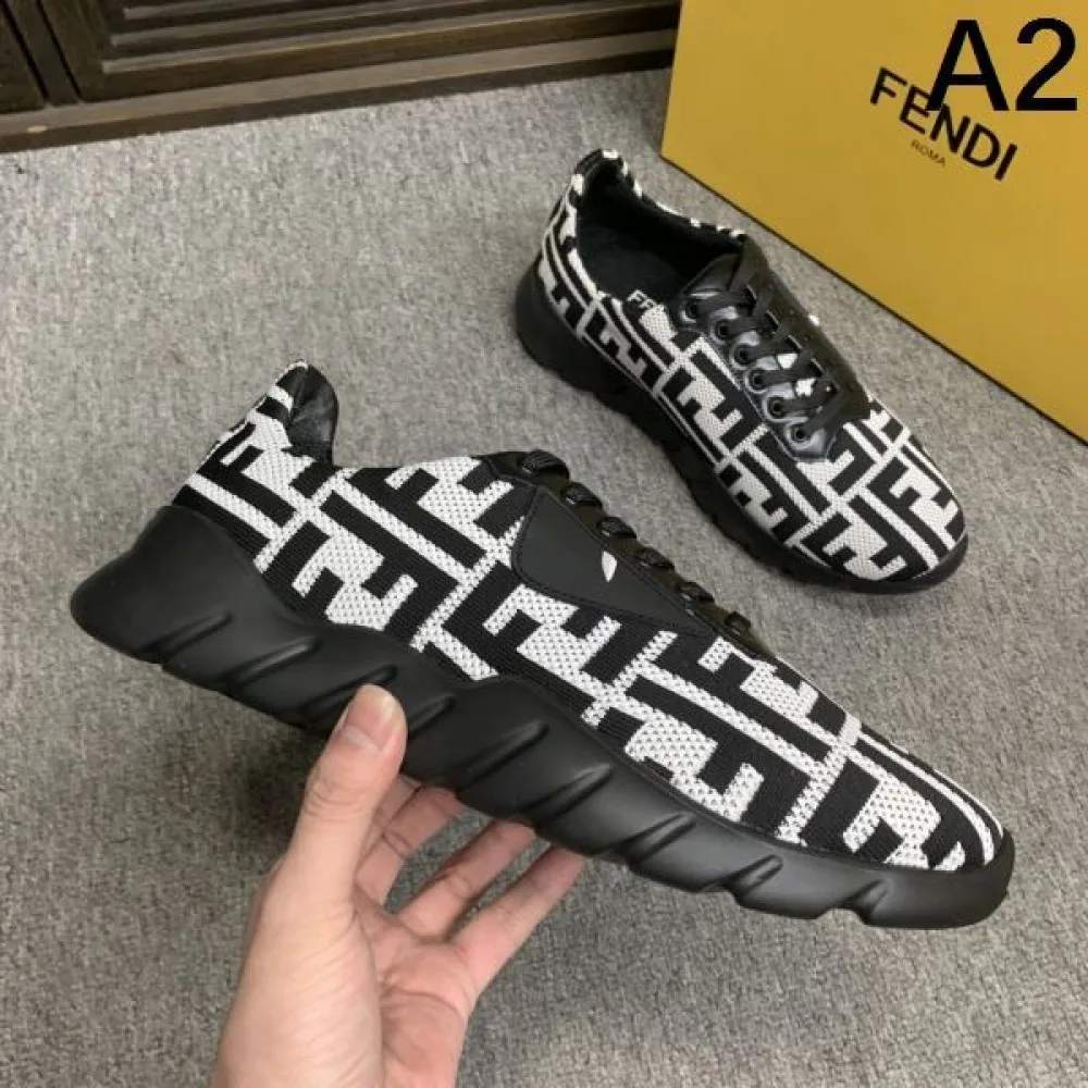 FENDI フェンデイ 2025SS 着心地のいいサイズ感 メンズ用 スニーカー 商品画像 2