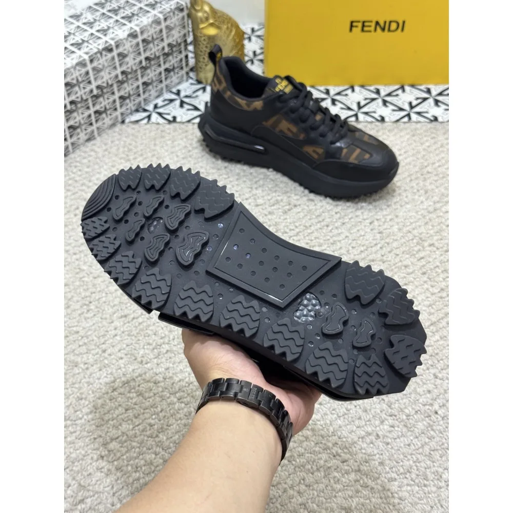 2025SS スニーカー FENDI フェンデイ 最後の春夏コレクションを飾る人気作 商品画像 9