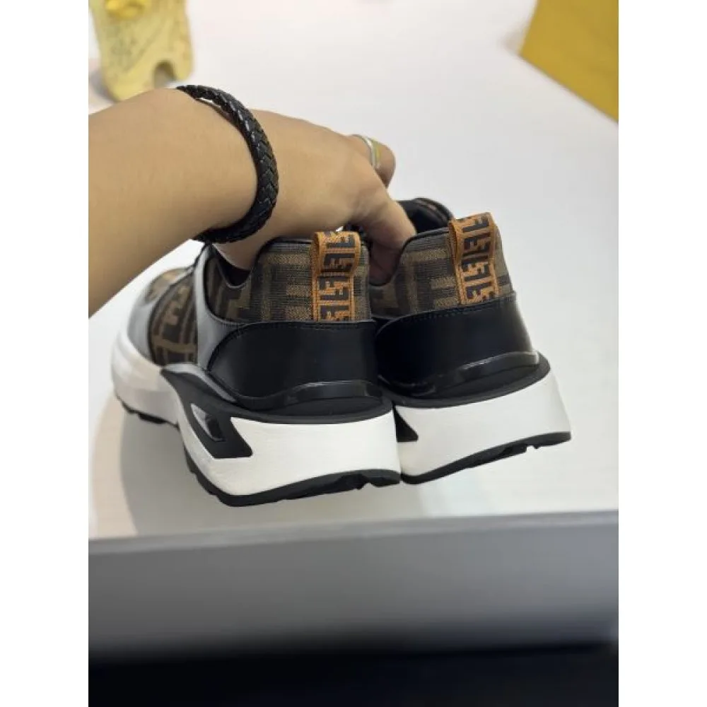 2025FW メンズ スニーカー FENDI フェンデイ この冬大満喫できる新作が登場 商品画像 7