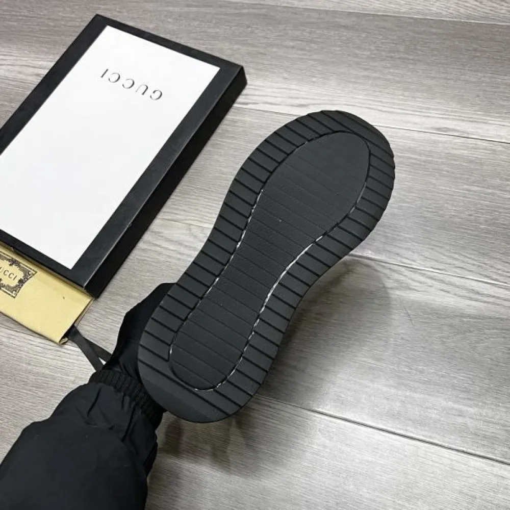 GUCCI グッチ 2025SS 緊急セールで驚き価格 メンズ用 スニーカー 商品画像 10