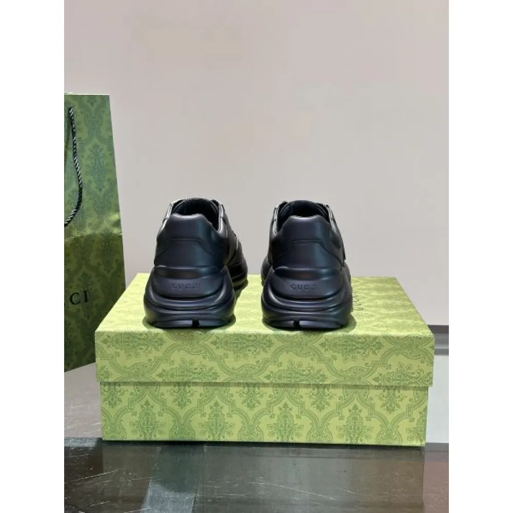 GUCCI グッチ 2025SS お目立ち度の高い新品 メンズ用 スニーカー 商品画像 6