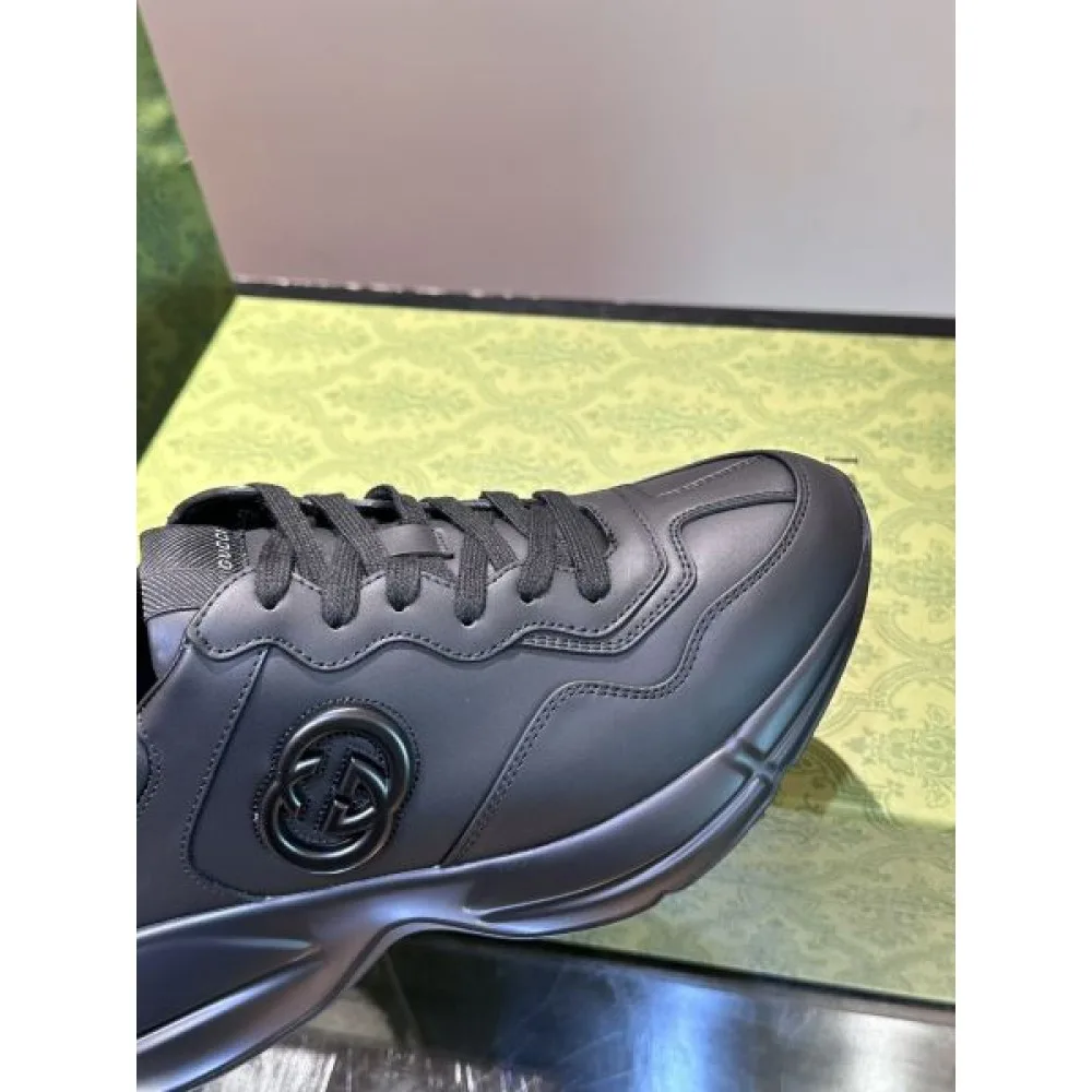 GUCCI グッチ 2025SS お目立ち度の高い新品 メンズ用 スニーカー 商品画像 8
