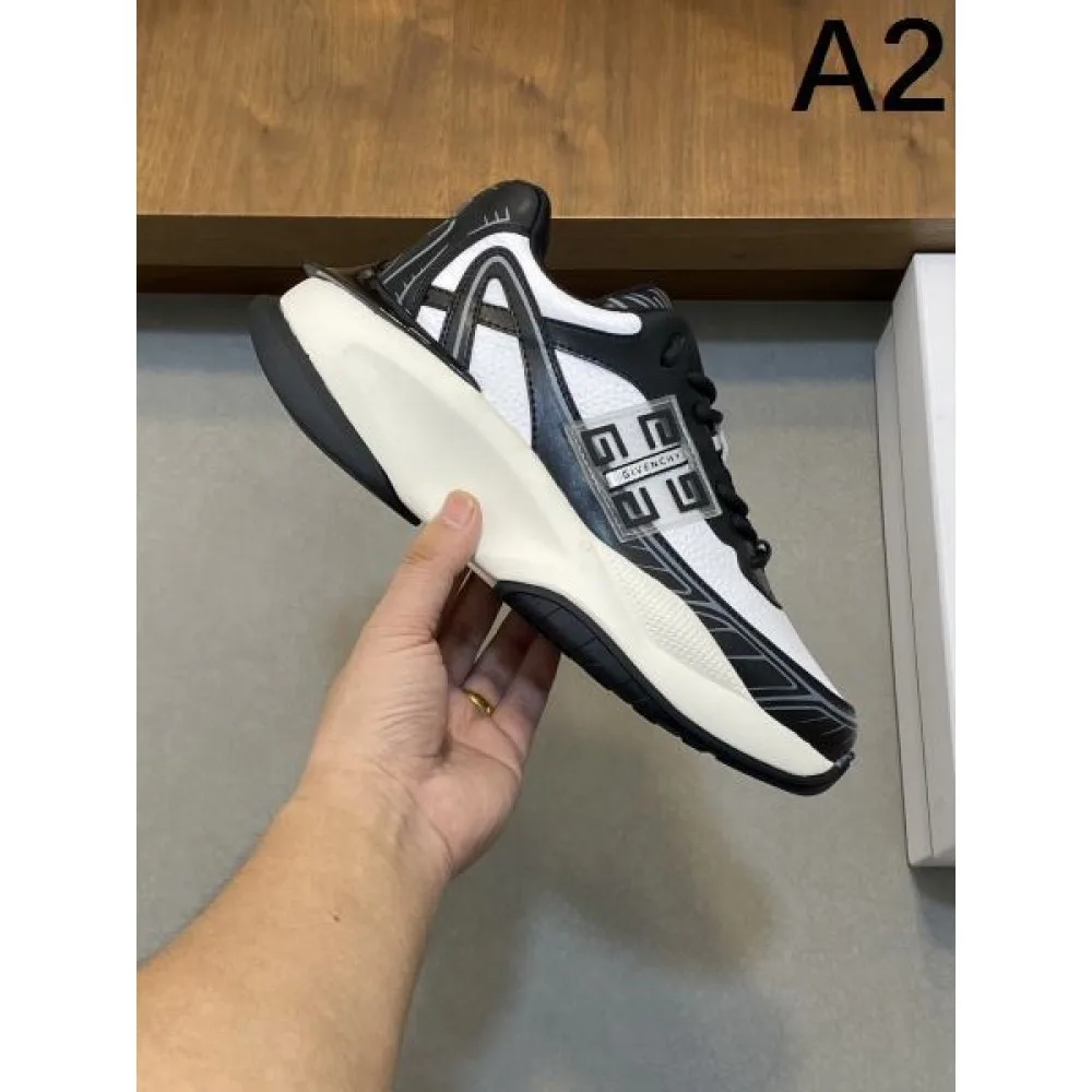GIVENCHY ジバンシィ 2025SS どちらも人気がある メンズ用 スニーカー 商品画像 2