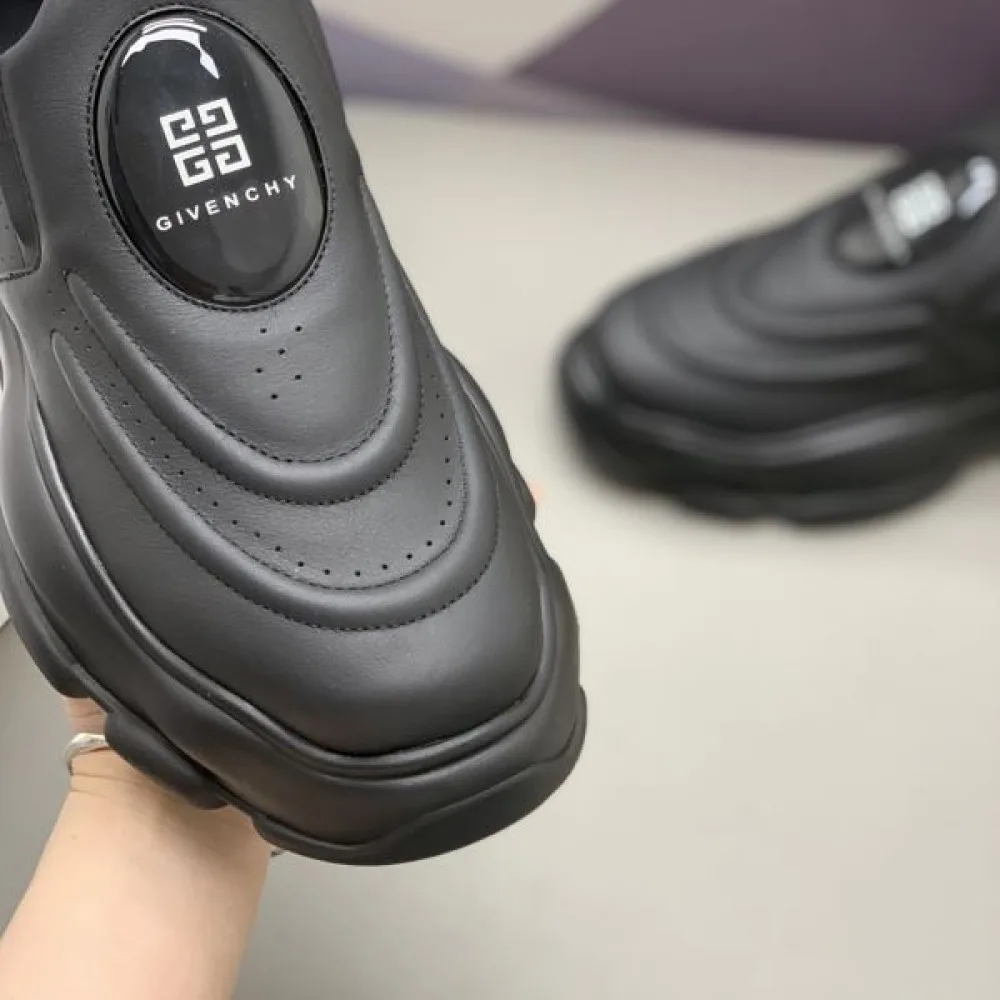GIVENCHY ジバンシィ 2025SS お気に入りのデザイン メンズ用 スニーカー 商品画像 6