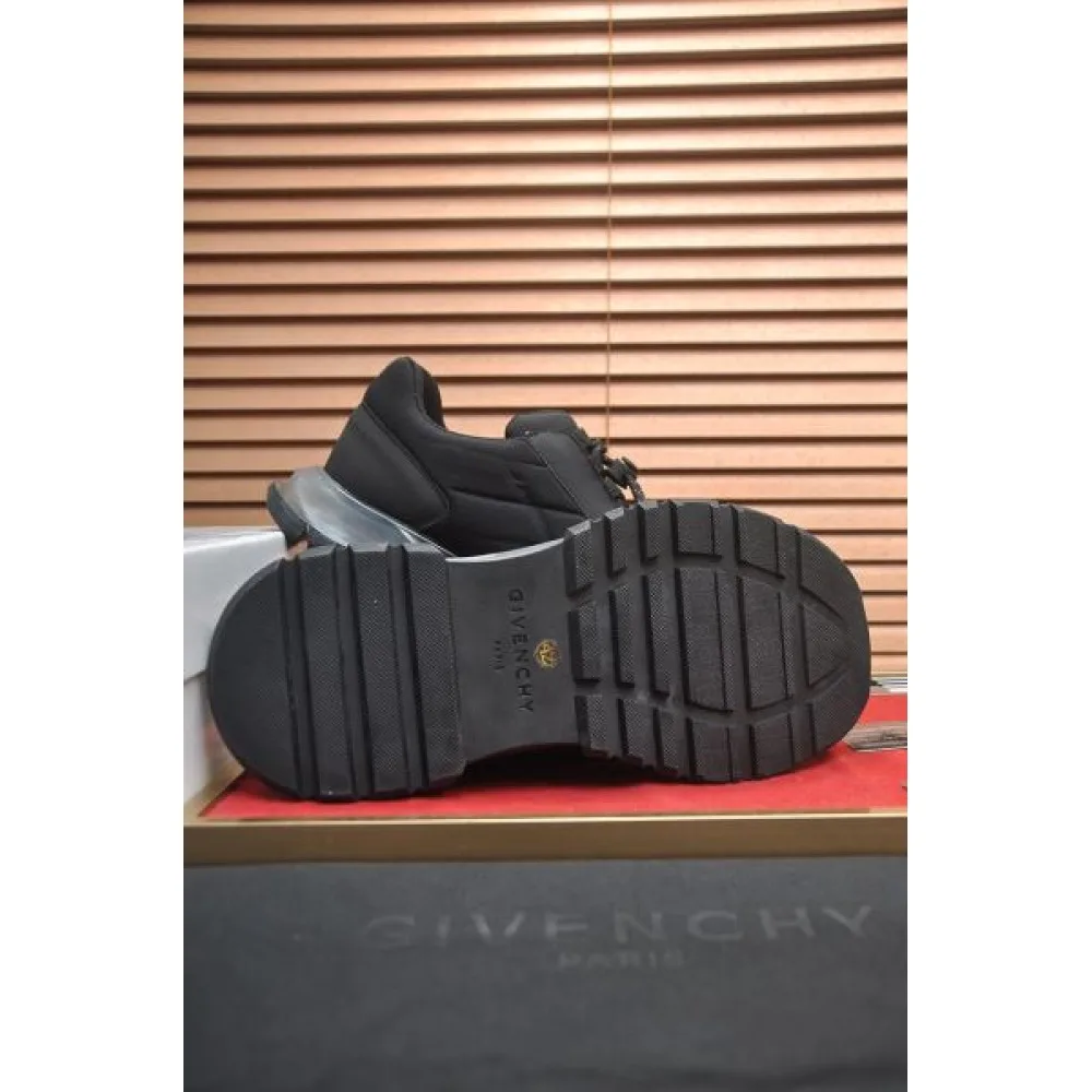 2025FW メンズ スニーカー GIVENCHY ジバンシィ 期待値も高い注目アイテム 商品画像 7