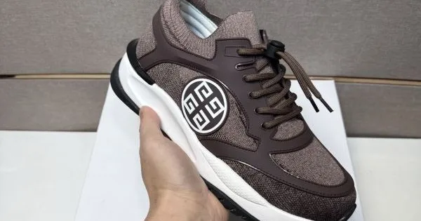 2025FW メンズ スニーカー GIVENCHY ジバンシィ 日本未上陸のブランドで差をつけろ 商品画像 11