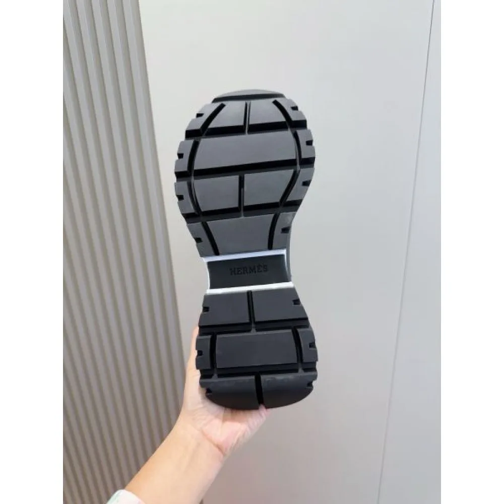 HERMES エルメス 2025SS おしゃれの幅が広がり メンズ用 スニーカー 商品画像 10