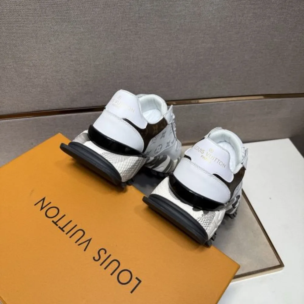 2025FW メンズ スニーカー LOUIS VUITTON ルイヴィトン 人気の高さがうかがえる一足 商品画像 9