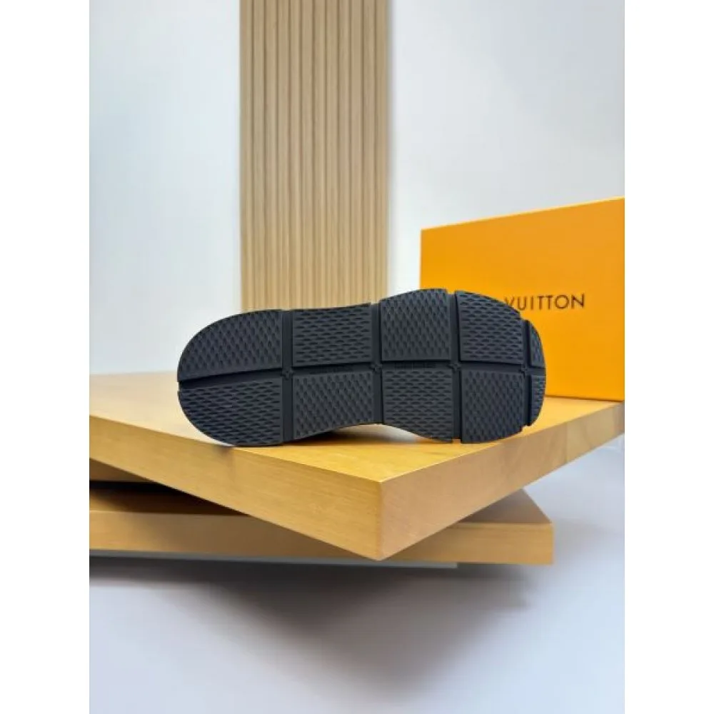 2025FW メンズ スニーカー LOUIS VUITTON ルイヴィトン 洗練された魅力が光るアイテム 商品画像 10