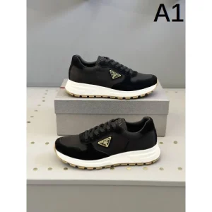 PRADA プラダ 2025SS 春夏入荷限定SALE価格 メンズ用 スニーカー 商品画像 1