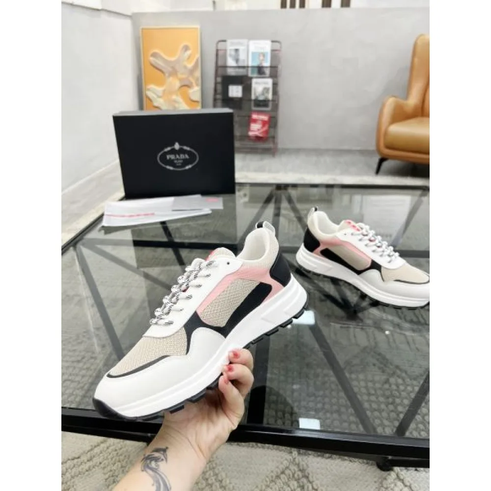PRADA プラダ 2025SS きれいめコーデに変身 メンズ用 スニーカー 商品画像 5