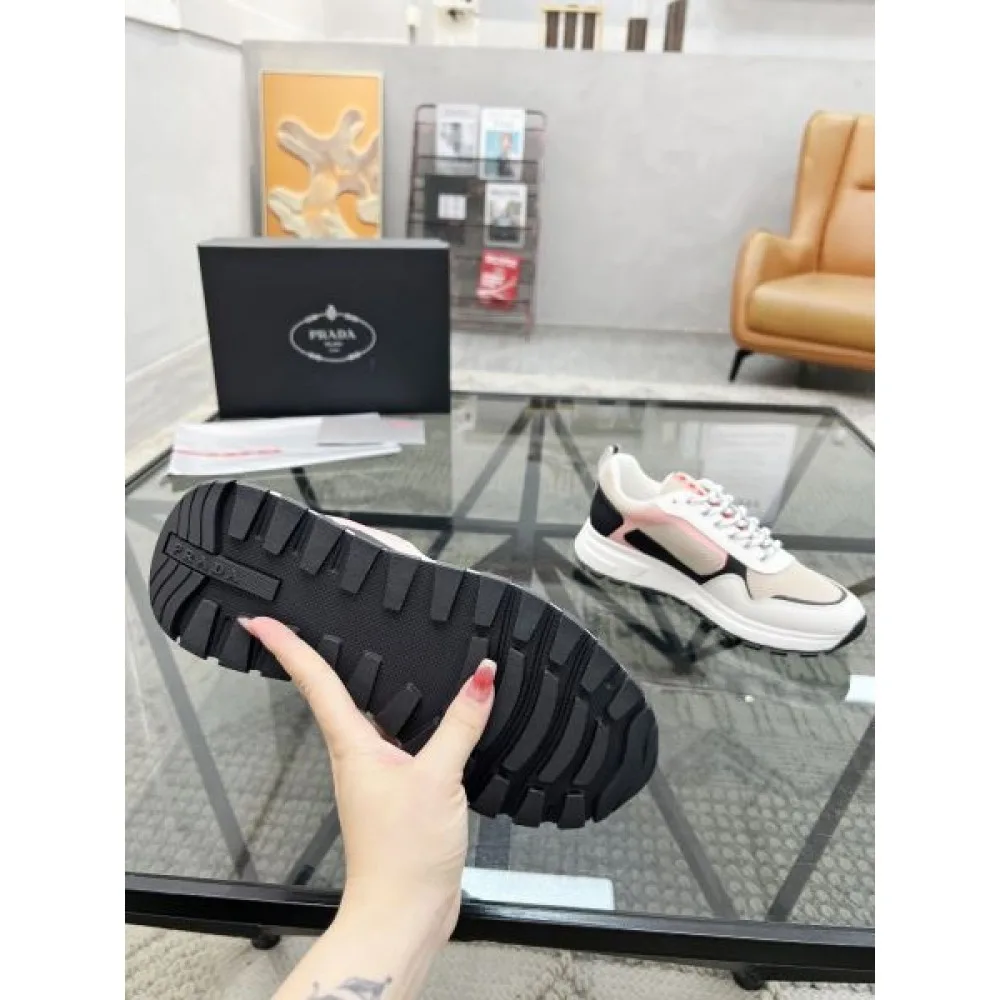 PRADA プラダ 2025SS きれいめコーデに変身 メンズ用 スニーカー 商品画像 9
