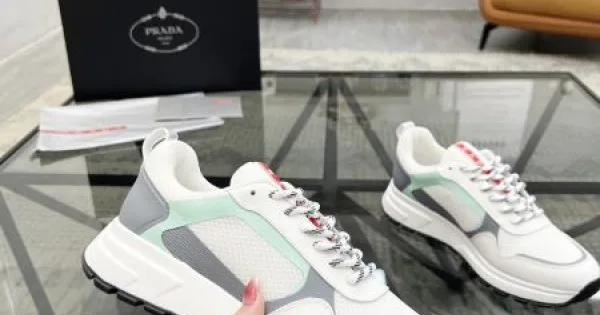 PRADA プラダ 2025SS きれいめコーデに変身 メンズ用 スニーカー 商品画像 11