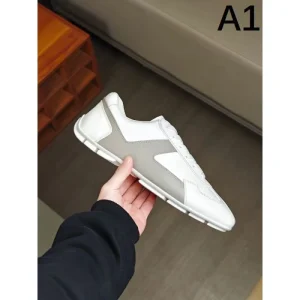 PRADA プラダ 2025SS 上級者すぎる着こなし メンズ用 スニーカー 商品画像 1