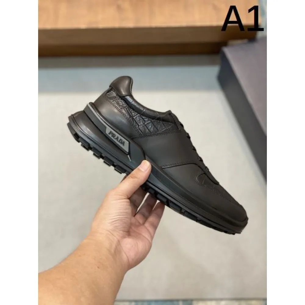 PRADA プラダ 2025SS 相性が良く断然オススメ メンズ用 スニーカー 商品画像 1