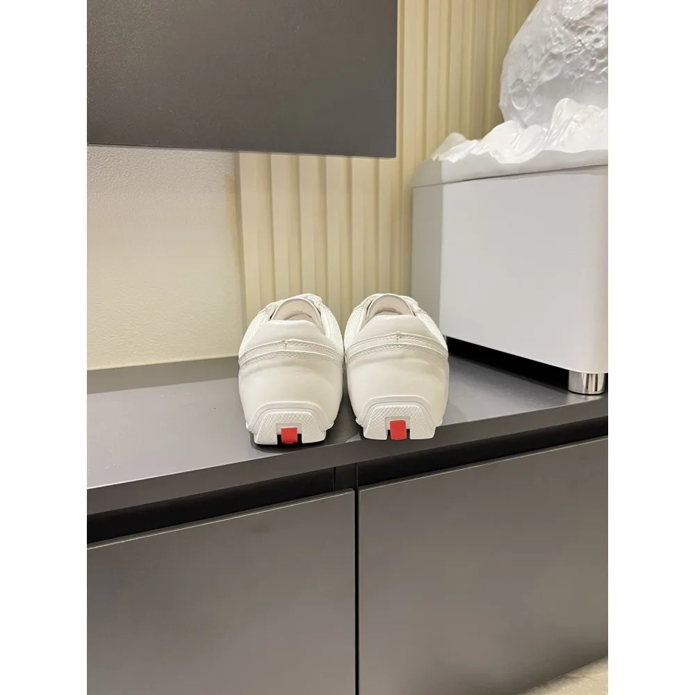 2025SS スニーカー PRADA プラダ 高感度セレブ愛用の注目モデル 商品画像 8