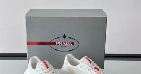 2025SS スニーカー PRADA プラダ ブランドロゴが際立つ人気デザイン 商品画像 11