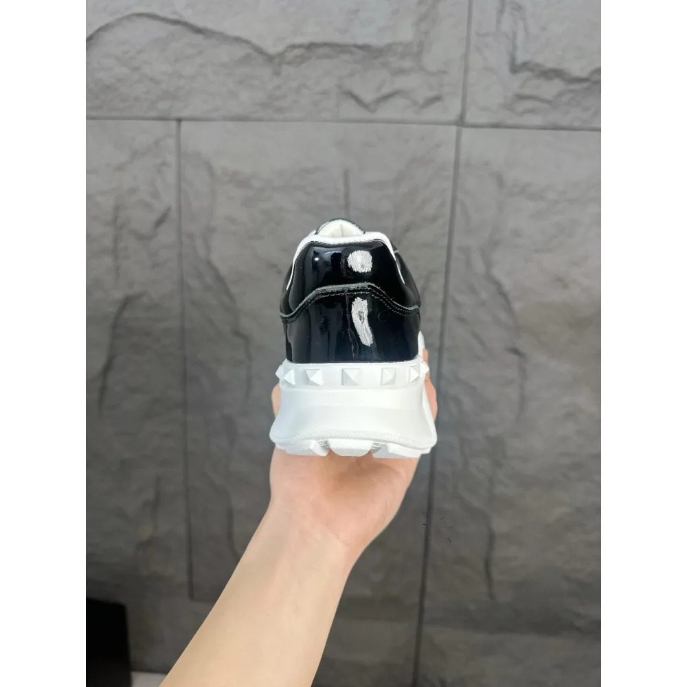 2025SS スニーカー VALENTINO ヴァレンティノ 今年の最旬トレンドを先取りする一足 商品画像 8