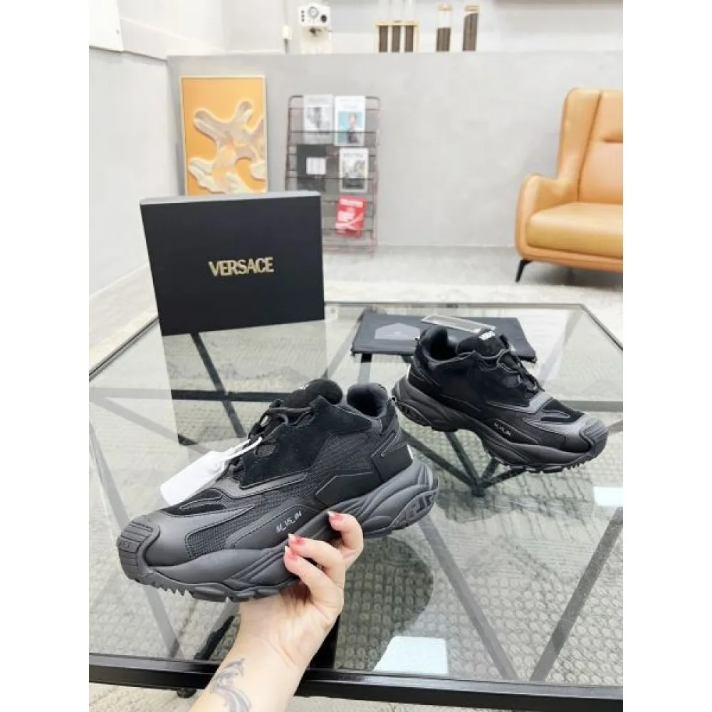 VERSACE ヴェルサーチェ 2025SS 季節を問わず活躍し メンズ用 スニーカー 商品画像 5