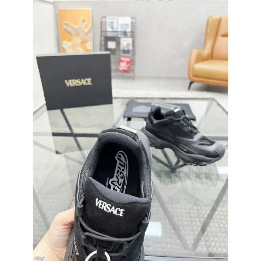 VERSACE ヴェルサーチェ 2025SS 季節を問わず活躍し メンズ用 スニーカー 商品画像 9