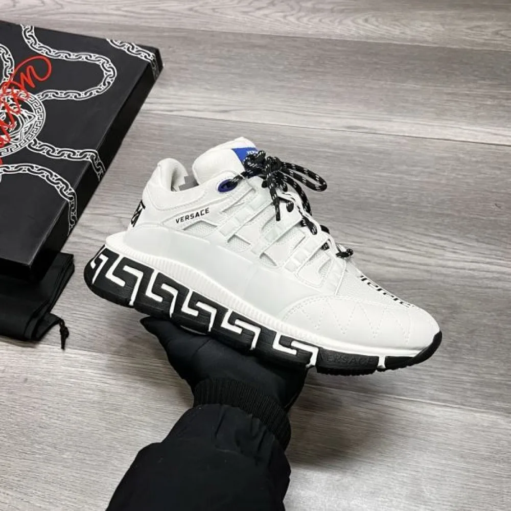 VERSACE ヴェルサーチェ 2025SS おしゃれを楽しむ! メンズ用 スニーカー 商品画像 1