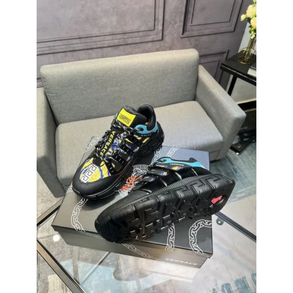 2025FW メンズ スニーカー VERSACE ヴェルサーチェ お気に入りのデザインで魅せる 商品画像 6