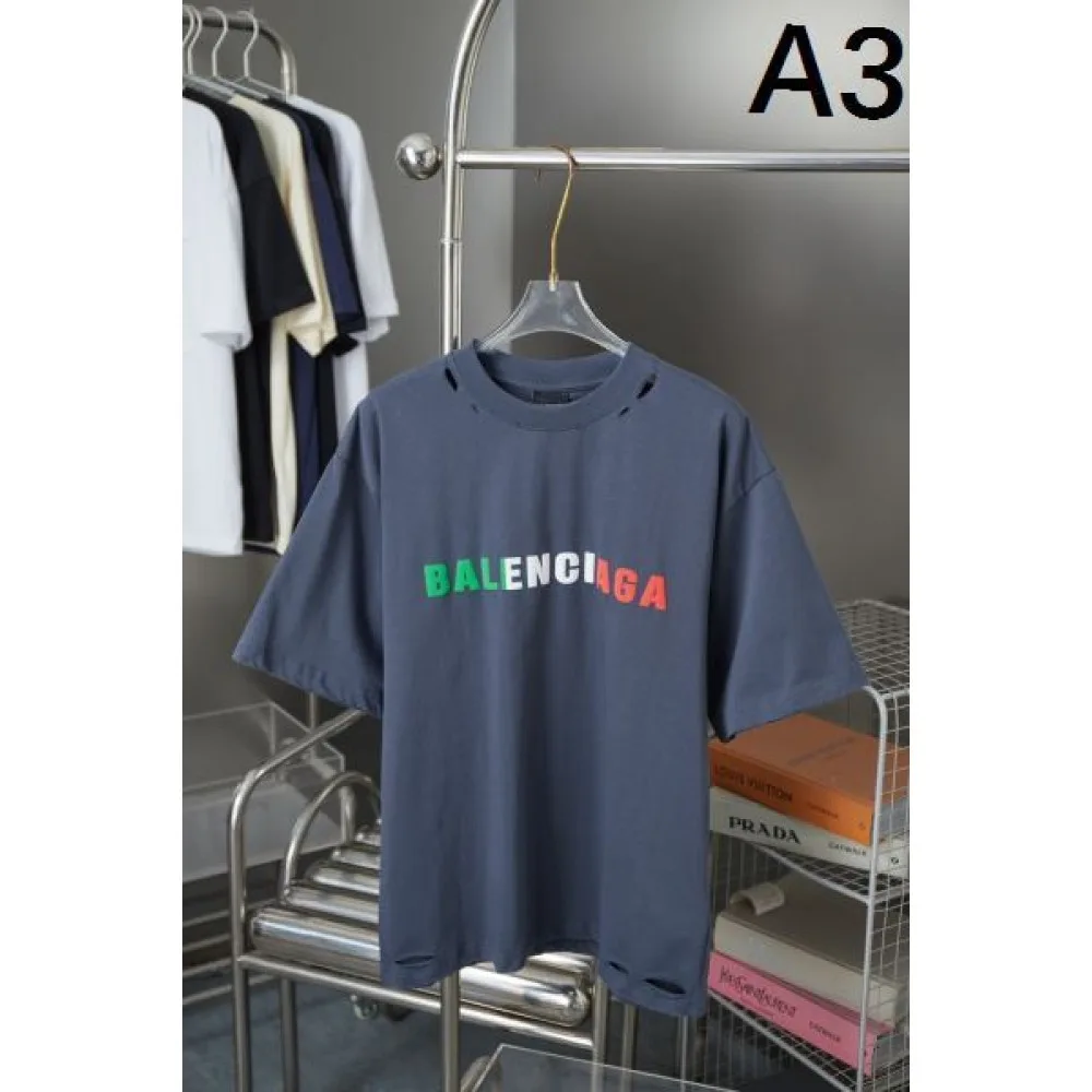 2025SS BALENCIAGA バレンシアガ 新作オーバーサイズ 半袖Tシャツ トレンド感満載ユニセックスデザイン 商品画像 3