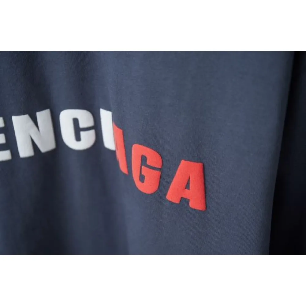 2025SS BALENCIAGA バレンシアガ 新作オーバーサイズ 半袖Tシャツ トレンド感満載ユニセックスデザイン 商品画像 9