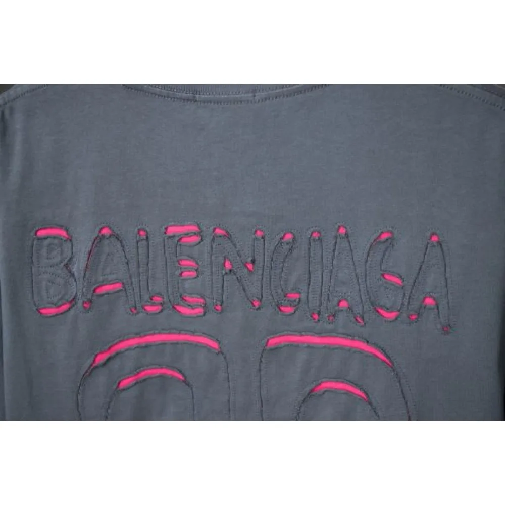 2025SS BALENCIAGA バレンシアガ トレンドロゴプリント 半袖Tシャツ モード系ユニセックスコーデ 商品画像 9