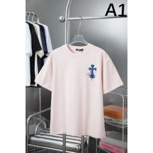2025SS CHROME HEARTS クロムハーツ モノトーンクロスロゴ 半袖Tシャツ 人気再燃アイテム 商品画像 1