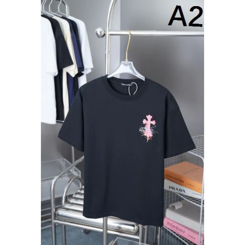 2025SS CHROME HEARTS クロムハーツ モノトーンクロスロゴ 半袖Tシャツ 人気再燃アイテム 商品画像 2