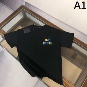 2025SS 半袖Tシャツ LOUIS VUITTON ルイヴィトン 上品な彩りに夢中 商品画像 1