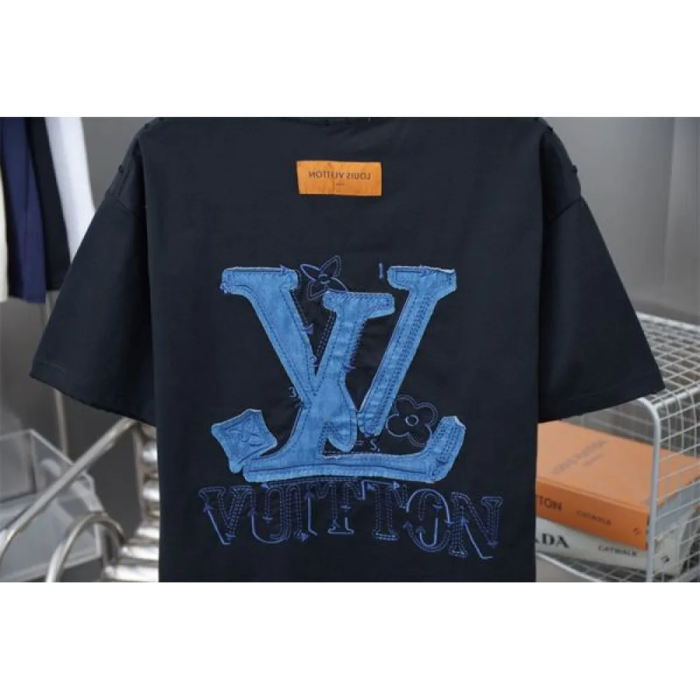 2025SS 半袖Tシャツ LOUIS VUITTON ルイヴィトン 大人カジュアルな 商品画像 7