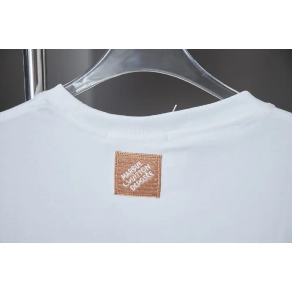 2025SS LOUIS VUITTON ルイヴィトン ストリートラグジュアリー 半袖Tシャツ 大人の休日スタイル 商品画像 5