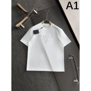2025SS 半袖Tシャツ PRADA プラダ 今季爆発的な人気定番商品 商品画像 1