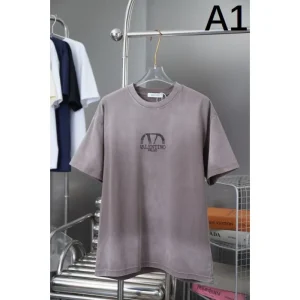 2025SS 半袖Tシャツ VALENTINO ヴァレンティノ 目が離せない 商品画像 1