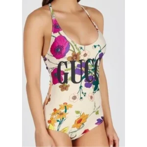 GUCCI グッチ 2025SS スタイリッシュなスタイル 水着 商品画像 1