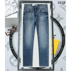 2025秋冬 ジーパン LOEWE ロエベ トレンド必須 人気注目ジーンズ 商品画像 1