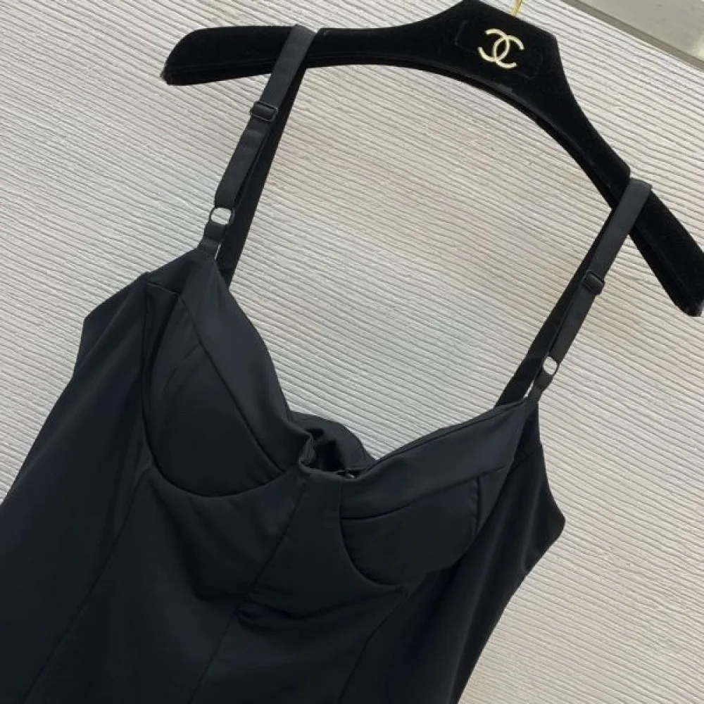 ドルチェ&ガッバーナ (DOLCE&GABBANA) 2025SS新作 レース キャミソール&パンツ セットアップ 商品画像 3