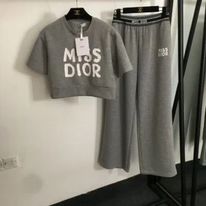 ディオール (DIOR) 2025SS新作 パステルカラー 上下セットアップ 春コーデ 商品画像 1