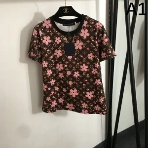 ルイヴィトン (LOUIS VUITTON) 2025SS新作 モノグラムフラワー 半袖Tシャツ 続々登場 商品画像 1