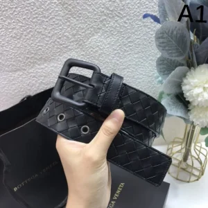 2025SS ベルト BOTTEGA VENETA ボッテガヴェネタ 高級感溢れるイタリアンレザー仕立て 商品画像 1
